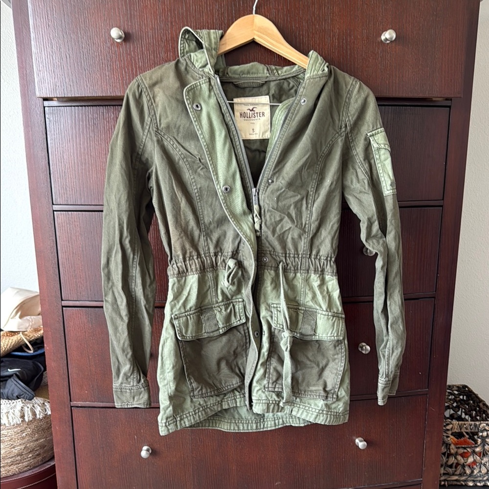 Hollister Green Utility Jacket with Hood and Drawstring Waist